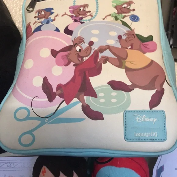 Lounge fly backpack six of them are brand new one was used once New! The Sensational Six are gracing us with their presence  main image 3